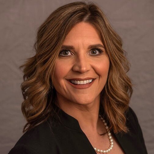 Stephanie Graves Headshot